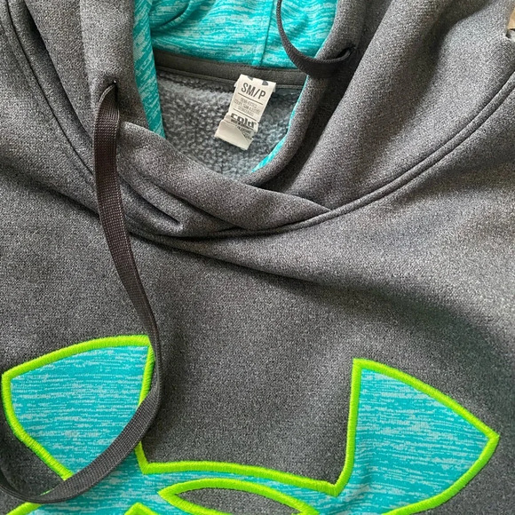 Women’s Under Armour Sweatshirt - Picture 3 of 3